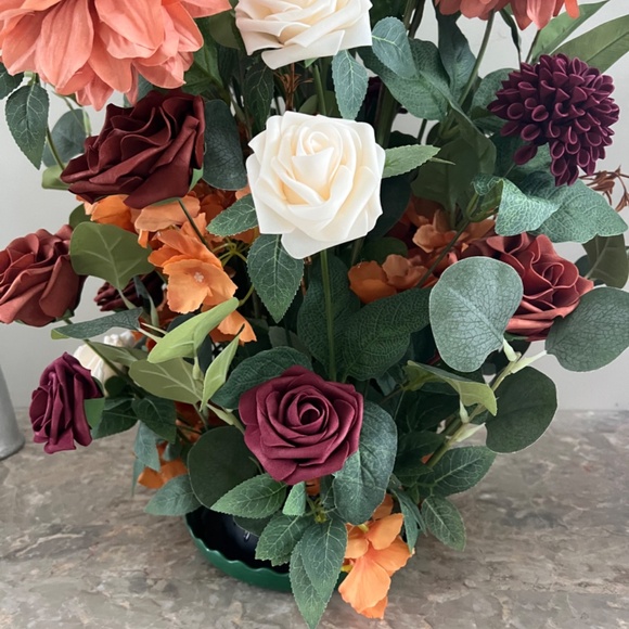 NWOT: Ling's Moments Free Standing Faux Floral Arrangements - Picture 8 of 8